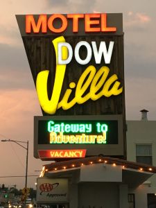 Dow Villa Motel, Lone Pine